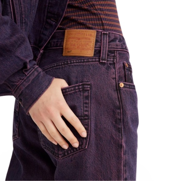 Levi's® Premium 501® ‘90S Women’s Colored Denim Jeans in Chroma Acid Purple - Picture 6 of 16